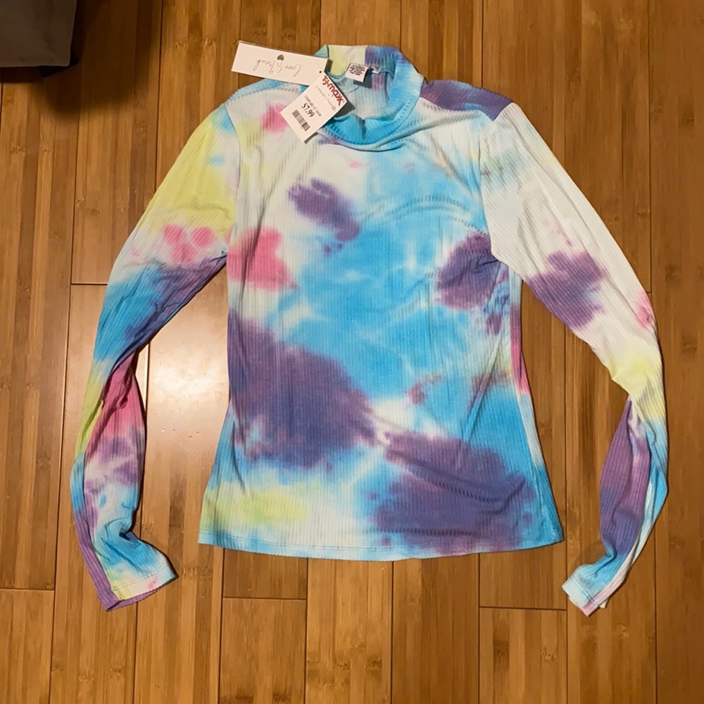 High neck tie dye long sleeve tight fitting shirt
